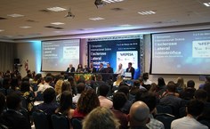 Abertura do 1º Simpósio Internacional sobre Esclerose lateral Amiotrófica Alagoas em Movimento. Fotos: Naísia Xavier