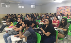 Público prestigiou o debate na últuma quarta feira (25). Foto   Franklin Lessa