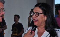Professora Leonéa Santiago concede entrevista sobre a obra