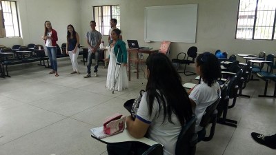 A atividade foi ministrada pela professora Edna Bezerra