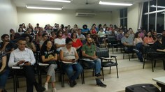 Auditório lotado para ouvir o cientista político da Ufscar