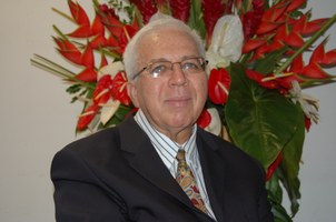 Comunidade universitária consternada com o falecimento de José Marques de Melo