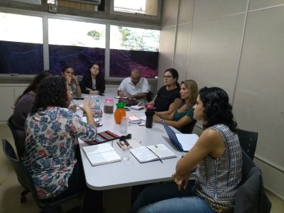 Reunião entre Proex e representantes dos laboratórios