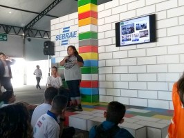 Casca da mandioca é aproveitada na produção de bioplástico