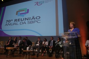 Discurso da reitora da Ufal na Reunião da SBPC destaca o centenário de Córdoba