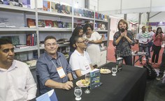 Lançamentos de livros na Edufal. Fotos: Manuel Henrique