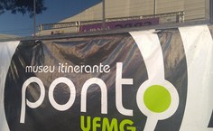 Caminhão do Museu Itinerante da UFMG