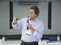 Nobel de Física que revolucionou o ensino brasileiro é tema de mesa