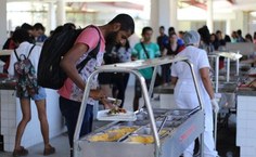 Hábitos dos usuários do Restaurante Universitário podem interferir na contaminação das refeições. Foto- Renner Boldrino (1).jpg