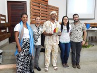 Professores da Ufal posam ao lado de Pai Alex, homenageado pela SBPC Afro e Indígena