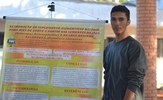 Gabriel Soares é aluno do ensino médio da Escola Estadual Professora Izaura Antônia de Lisboa.JPG