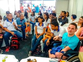 Show da Física promove explicações de fenômenos com atividade práticas