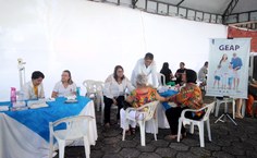 Atendimentos acontecem na tenda ao lado da Reitoria