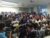 Auditório lotado durante o ato