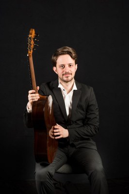 Davide Tomasi, violonista italiano