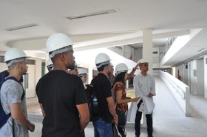 Estudantes e docentes do Campus Arapiraca visitam obras do Eixo Saúde