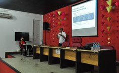 Defesa de mestrado em Libras de Marcos. Foto: Renner Boldrino