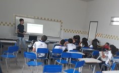 Estudante da Ufal durante palestra