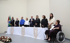 Componentes da mesa na cerimônia