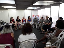 Violência contra mulher é tema de debate na Bienal