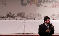 Professor Pierre em palestra em Foz do Iguaçu