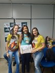 Alunas de graduação premiadas
