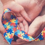 Pesquisa debate inclusão de autistas em contexto histórico