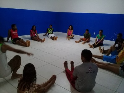 Oficina realizada com alunos de escola em Barra de Santo Antônio-AL. Foto: Arquivo pessoal