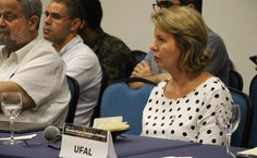 Reitora participou da reunião junto a comitiva da Ufal e outros órgãos