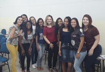 Grupo que faz parte do projeto 'As meninas nas geociências'