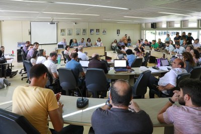 Reunião do Consuni foi realizada no dia 9 de abril. Fotos: Renner Boldrino