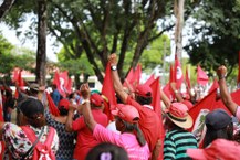 Abril Vermelho tem concentração na Ufal