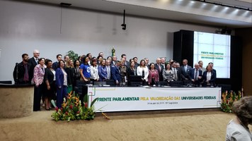 Reitora da Ufal participa lançamento da Frente pela Valorização das Universidades Federais