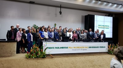 Lançamento da Frente pela Valorização das Universidades Federais aconteceu ontem (25) na Câmara dos Deputados.