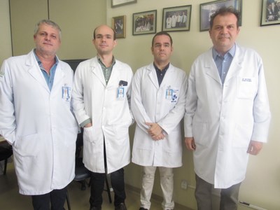 Equipe médica do HU responsável pela cirurgia