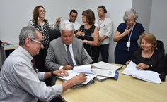 Contratualização com SMS é firmada.jpg