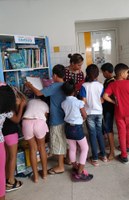 Projeto de extensão estimula o hábito da leitura e a responsabilidade