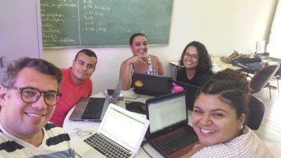 Grupo faz levantamento dos dados para apresentar no Cedu