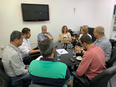 Reunião discutiu disponibilização de dados coletados pelo radar meteorológico da Ufal. Fotos: Semarh.