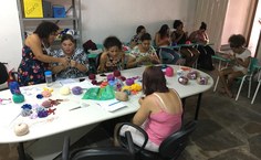 Oficina de Amigurumi do projeto Meros do Brasil. Foto: Tiago Albuquerque