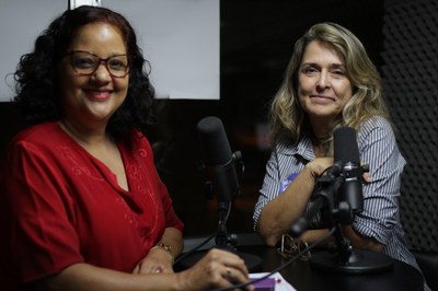 A jornalista Lenilda Luna entrevistou Elvira Barretto