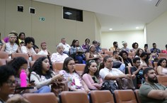 Mesas e simpósios temáticos ocorrem na Faculdade de Serviço Social e no Bloco 13