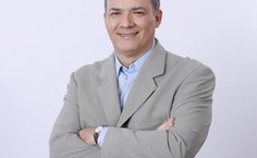 Josealdo Tonholo, da chapa Ufal Mais, foi eleito pela comunidade com 55% dos votos