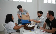 É estimado que a apuração dure até o começo da noite.