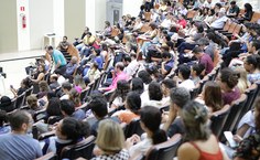 Público acompanhou o painel e participou dos debates (Foto: Renner Boldrino)