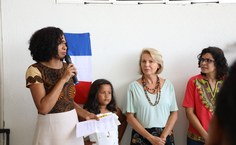 Lígia dos Santos, coordenadora do Neabi, e reitora Valéria Correia durante o evento. Foto: Renner Boldrino