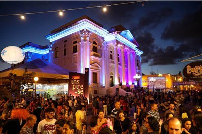 Evento realizado pela Ufal, a edição de 2019 da Bienal do Livro de Alagoas levou uma multidão para o bairro de Jaraguá. Foto: Renner Boldrino/Ascom Ufal