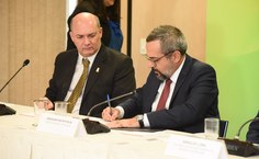 Ministro Weintraub dá posse ao reitor da Ufal, Josealdo Tonholo