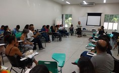 Representantes durante reunião do Conselho Consultivo Popular