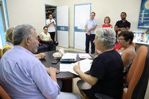 Gestores da Ufal e deputado Paulão durante reunião. Foto: Blenda Machado.